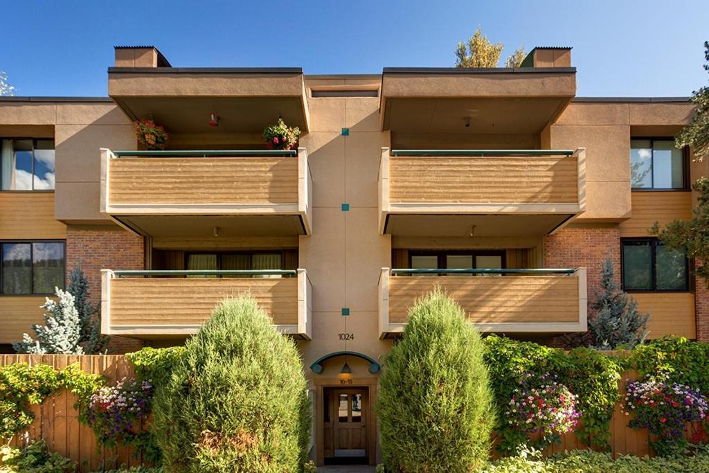 Riverview Unit 8, All The Essentials Riverside Condo With Access To Pool & Hot Tub Aspen Exteriör bild